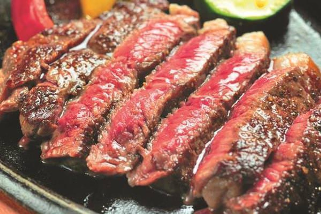 九条ネギと黒煎り七味のハラミステーキ