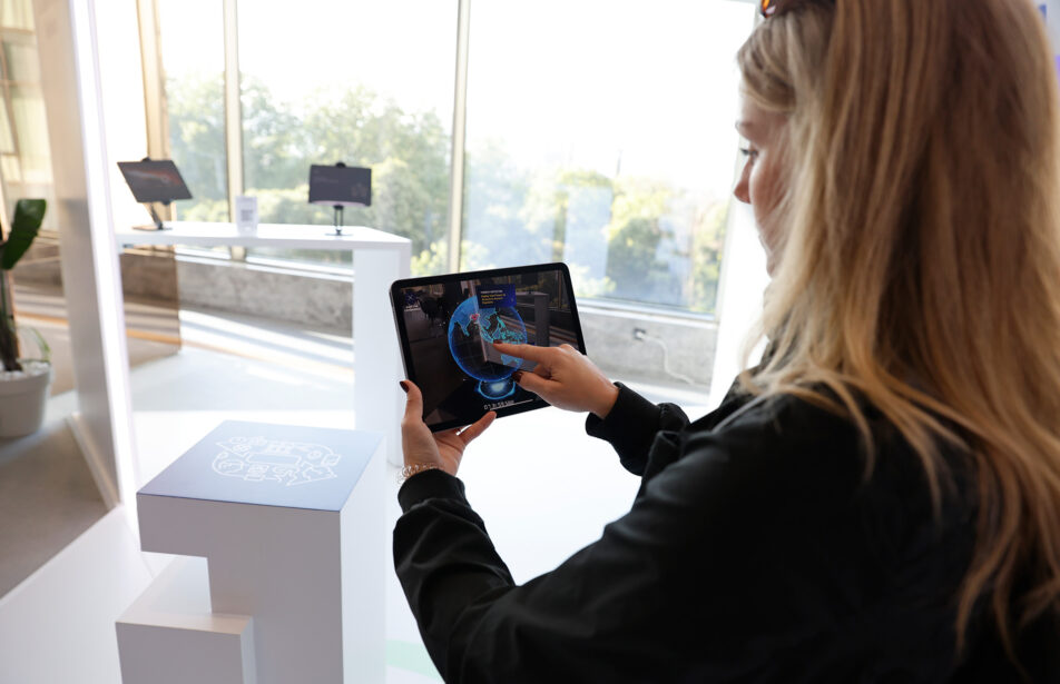 Engaging guests at Visa Payments Forum image 1