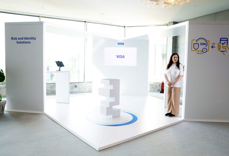 Engaging guests at Visa Payments Forum image 4