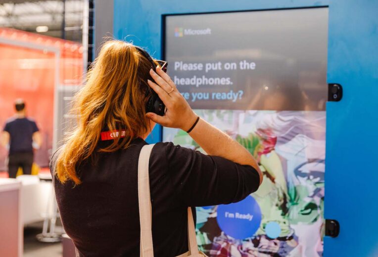 Crafting an AI-powered art studio image 9