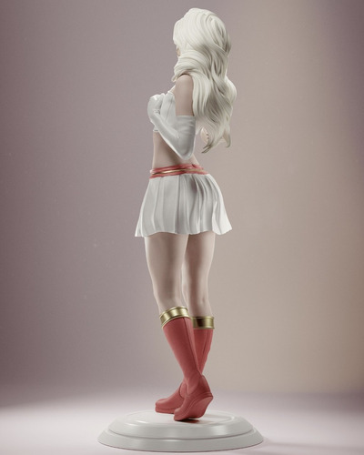 Super Girl - Mídia 4