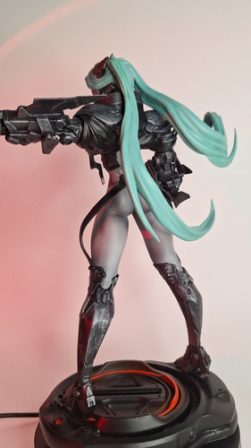 Rebecca Smash - Cyberpunk - Mídia 3