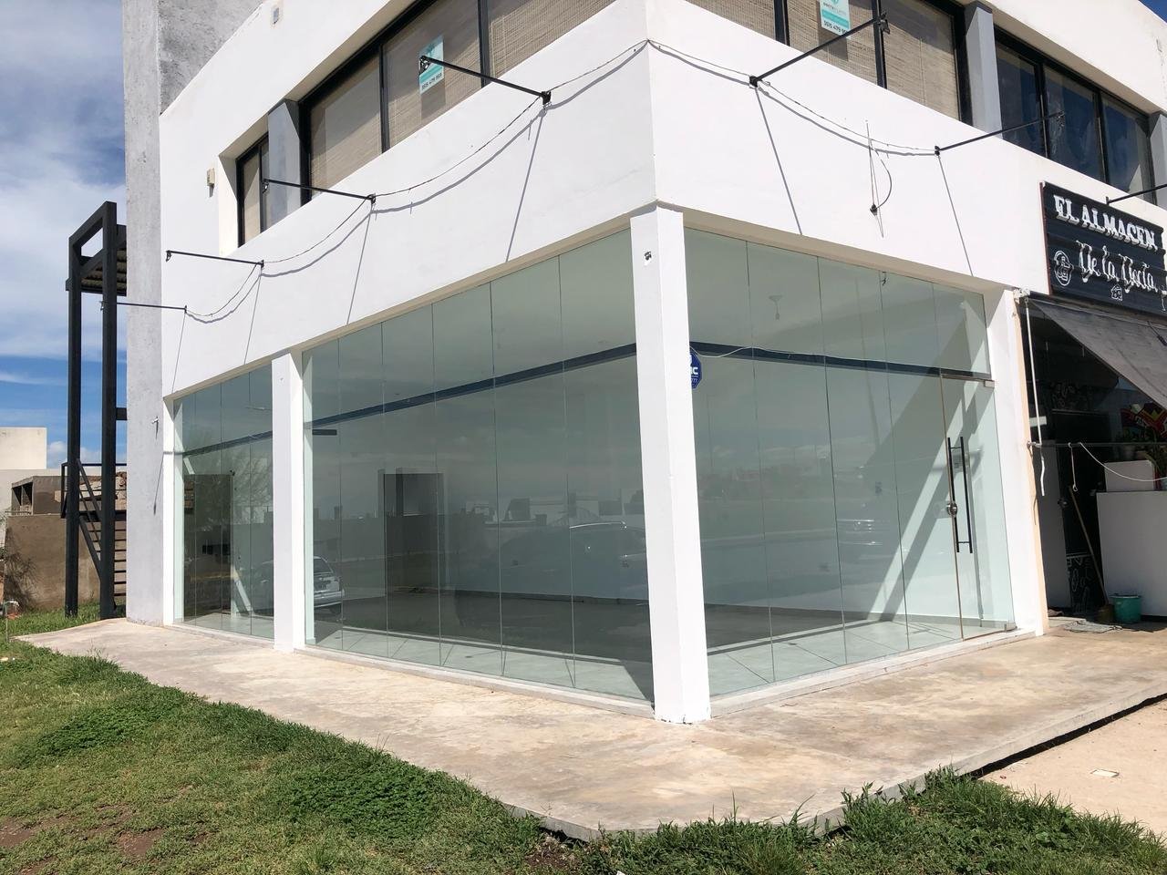 Local Comercial: Esquina - Frente a Espacio Verde Docta Boulevard