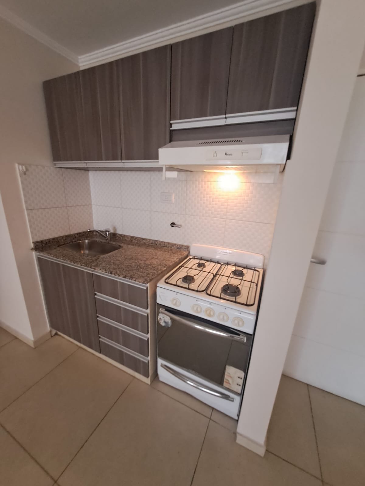 ALQUILO DPTO 1 DORM - EXTERNO - BALCON - BS AS 1394 - NVA CBA
