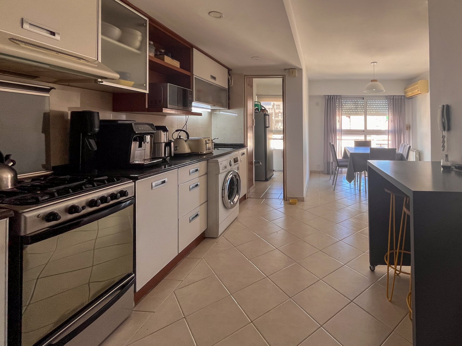 VENDO - DEPTO 3 DORM C/ COCHERA Y TERRAZA - CHILE 160 (MTS PLAZA ESPAÑA) - NVA CBA