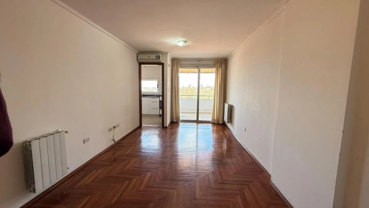 Alquiler - Departamento 1 dormitorio con cochera en Nueva Córdoba