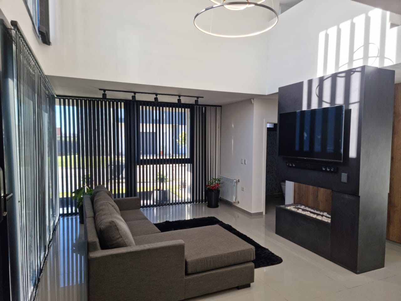 ¡Excelente categoría! Dúplex de 2 dormitorios totalmente equipado, a estrenar en San Ignacio Village