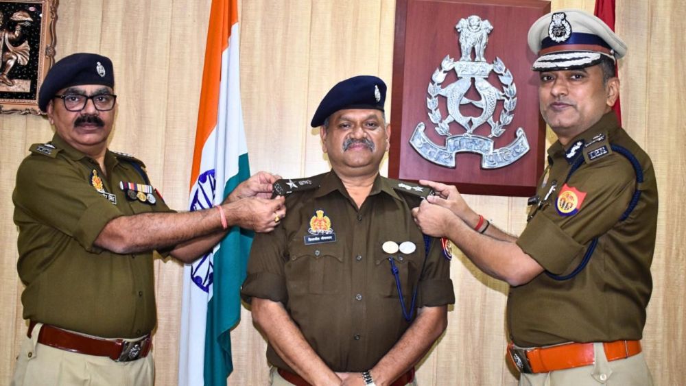 एसपी राम नयन सिंह हटाए गए, विश्वजीत श्रीवास्तव बने नए पुलिस अधीक्षक