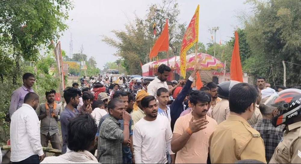 बहराइच में भारी बवाल: पुलिस की सुस्ती पर भड़का जन-आक्रोश, हाईवे जाम कर दी आर-पार की चेतावनी!