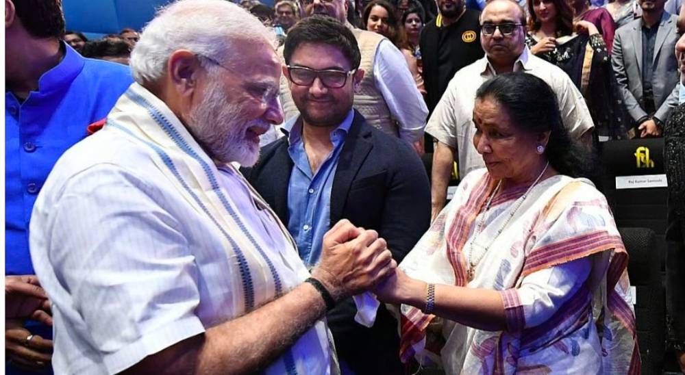 आशा भोसले का 92 वर्ष की आयु में निधन: प्रधानमंत्री मोदी ने भावभीनी श्रद्धांजलि अर्पित करते हुए कहा, 'उनके गीत लोगों के जीवन में हमेशा गूंजते रहेंगे