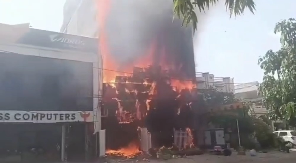 मुंबई में लखनऊ जैसी त्रासदी का खतरा! अंधेरी पश्चिम के अवैध कोचिंग सेंटर और गेमिंग ज़ोन बने ‘टाइम बम’