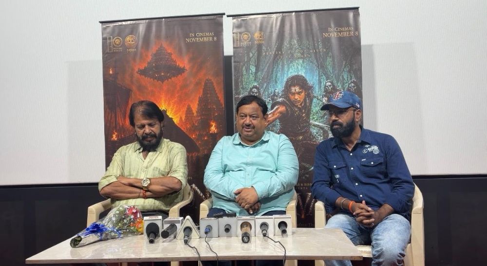 एआई-सहायित पौराणिक एक्शन थ्रिलर "रावण" के फर्स्ट लुक और टीज़र को मीडिया एवं फिल्म जगत से मिली शानदार सराहना