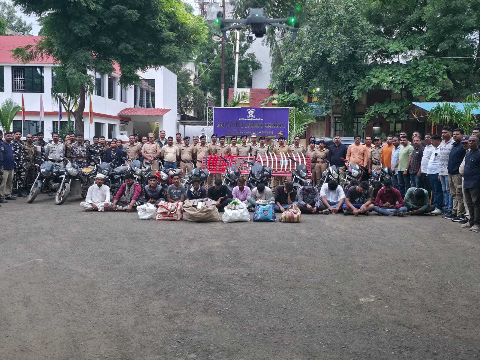 नाशिक ग्रामीण पुलिस का मालेगांव में ‘ऑलआउट’ एक्शन, 6 घंटे में 9 आरोपी गिरफ्तार