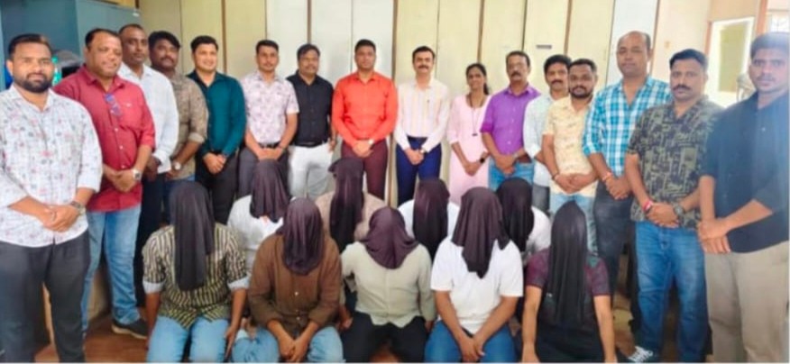 कूरियर और ई-कॉमर्स कंपनियों की फ्रेंचाइजी के नाम पर ठगी, कॉल सेंटर पर पुलिस की बड़ी कार्रवाई