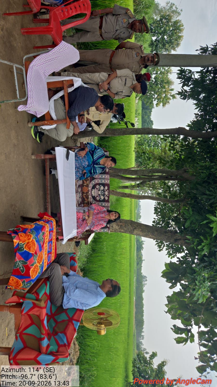 प्रधान मुख्य वन संरक्षक व मुख्य वन संरक्षक ने ग्राम घिसनीपुरवा का किया भ्रमण, सियार हमले में पीड़ित परिवारजन से की भेंट