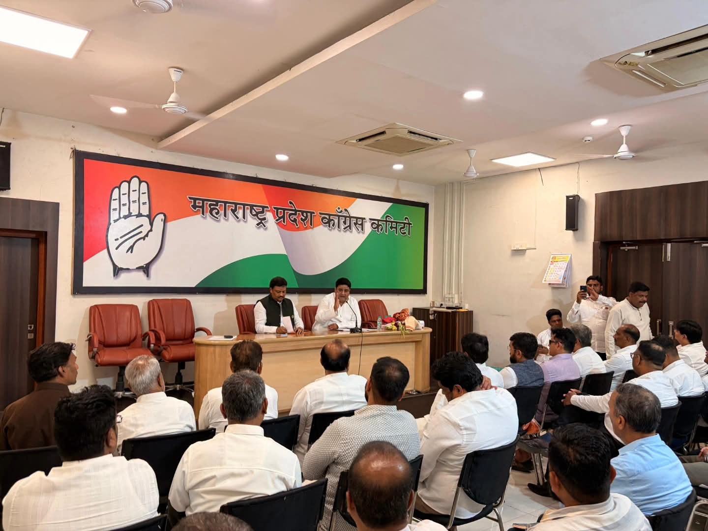 विधायक साजिद खान पठान के नेतृत्व में अल्पसंख्यक कांग्रेस की महत्वपूर्ण बैठक, संगठन को मजबूत करने पर हुआ मंथन