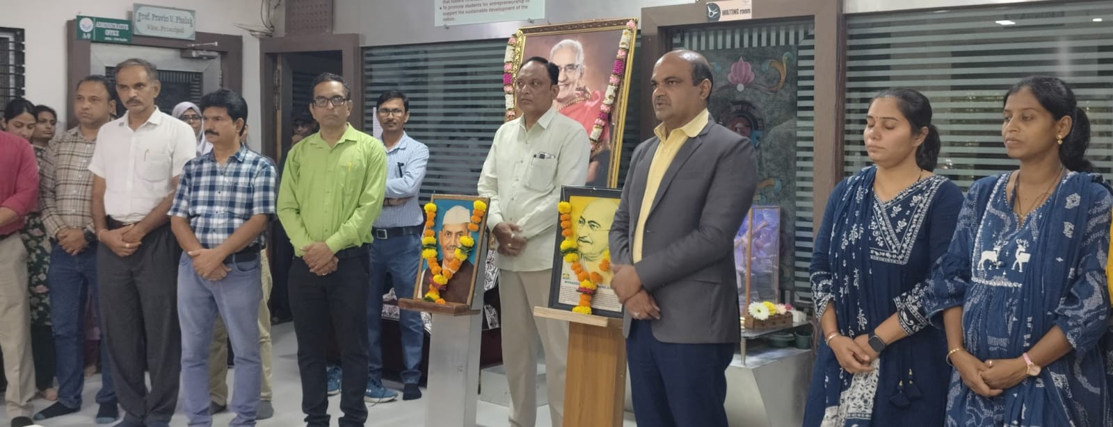 जलगांव में महात्मा गांधी और लाल बहादुर शास्त्री को याद किया