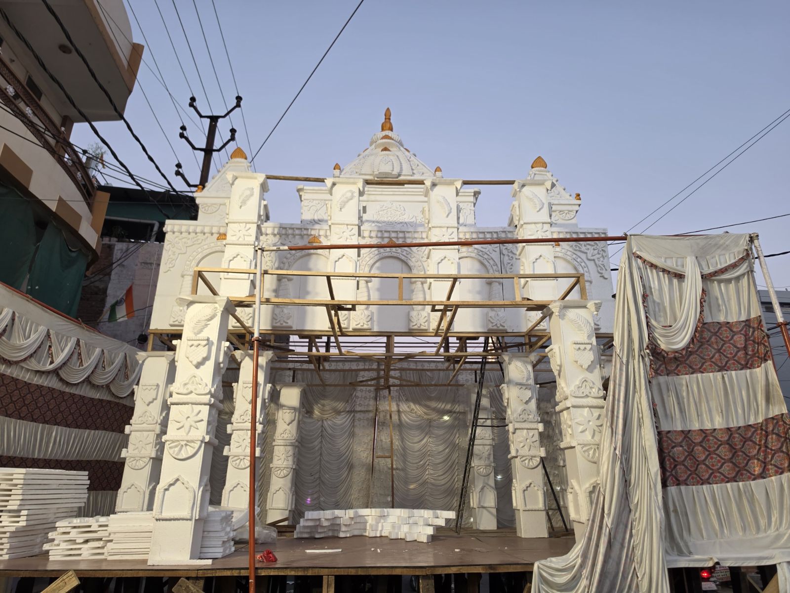 भक्ति और उल्लास के साथ मनेगी नवरात्रि, प्रेम मंदिर की थीम पर सजेगा पंडाल