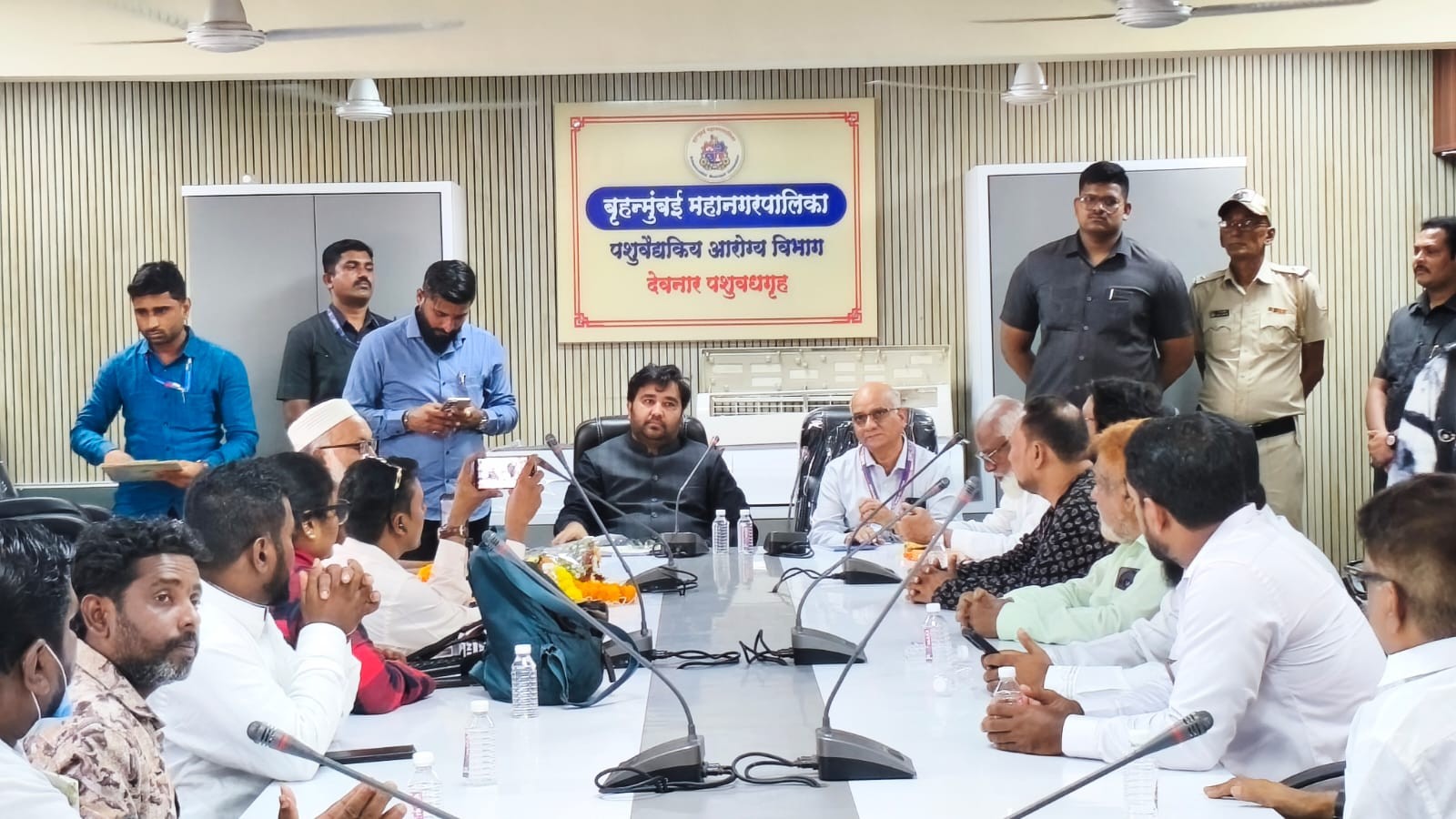 सड़क पर लूटपाट, ओवरलोडिंग के नाम पर उत्पीड़न और खाटीक समाज के साथ हो रहे अन्याय के खिलाफ निर्णायक बैठक।