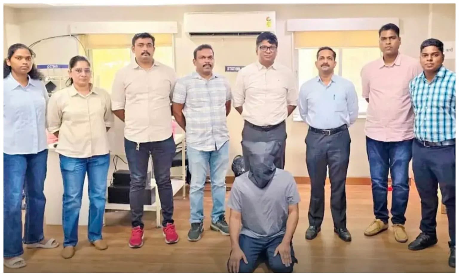 नवी मुंबई साइबर पुलिस ने एक बड़ी कार्रवाई करते हुए व्हाट्सएप (WhatsApp) पर कंपनी का मालिक बनकर 62 लाख रुपये की धोखाधड़ी करने वाले केरल के एक शख्स को गिरफ्तार किया है