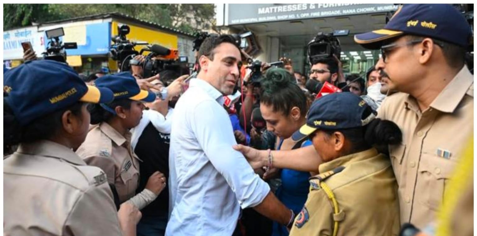 बॉम्बे हाई कोर्ट ने अभिनेता इमरान खान को फॉरेनर्स रीजनल रजिस्ट्रेशन ऑफिस (FRRO) और मुंबई पुलिस द्वारा जारी किए गए 'भारत छोड़ने के नोटिस' (Leave India Notice) को चुनौती देने वाली याचिका पर सुनवाई के लिए 26 अक्टूबर, 2026 की तारीख तय की है