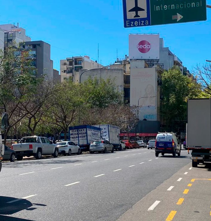 1100 — Av. Belgrano y Av. Jujuy