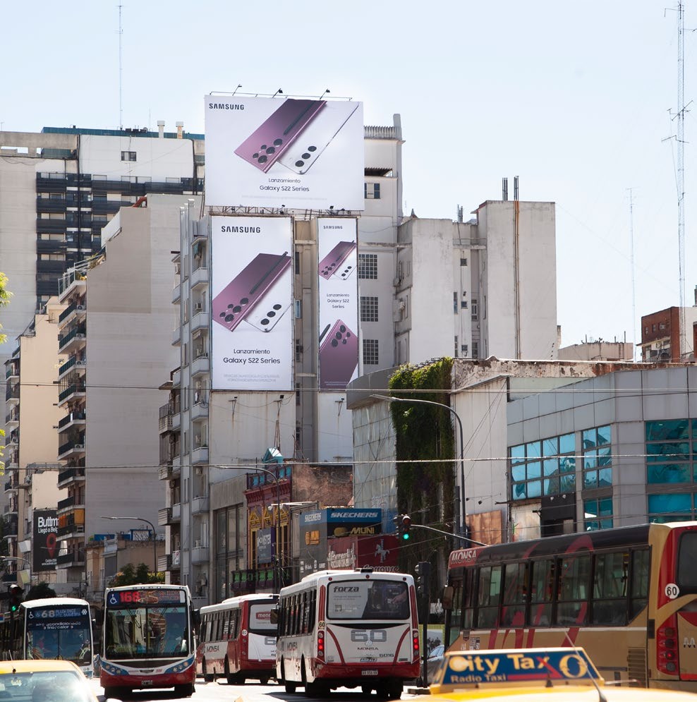 1101 — Av. Cabildo y Mendoza