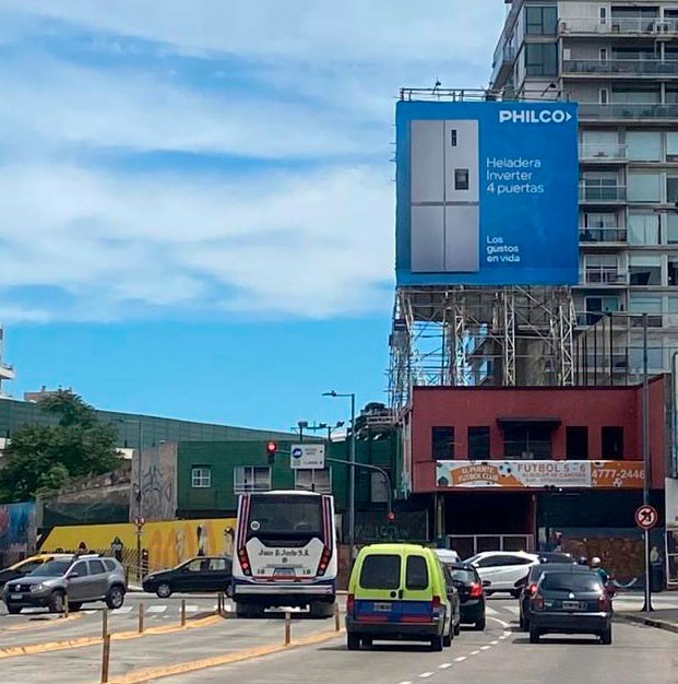 1108 — Av. Juan B. Justo y Av. Córdoba