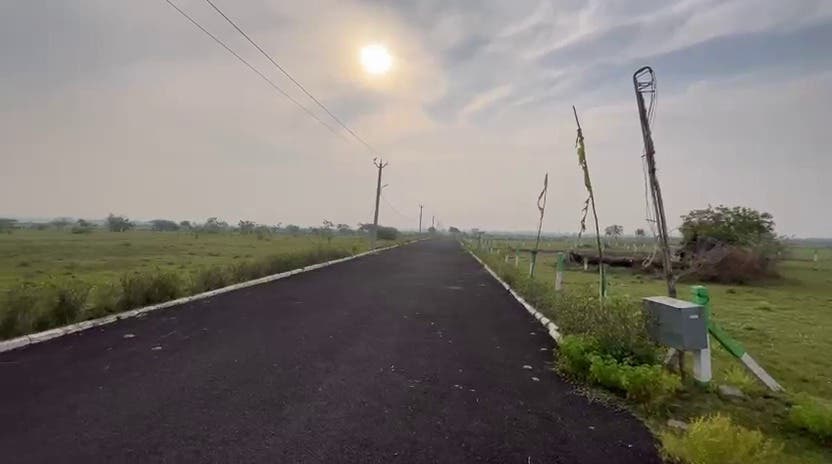 Plot in global city  in chengalpattu