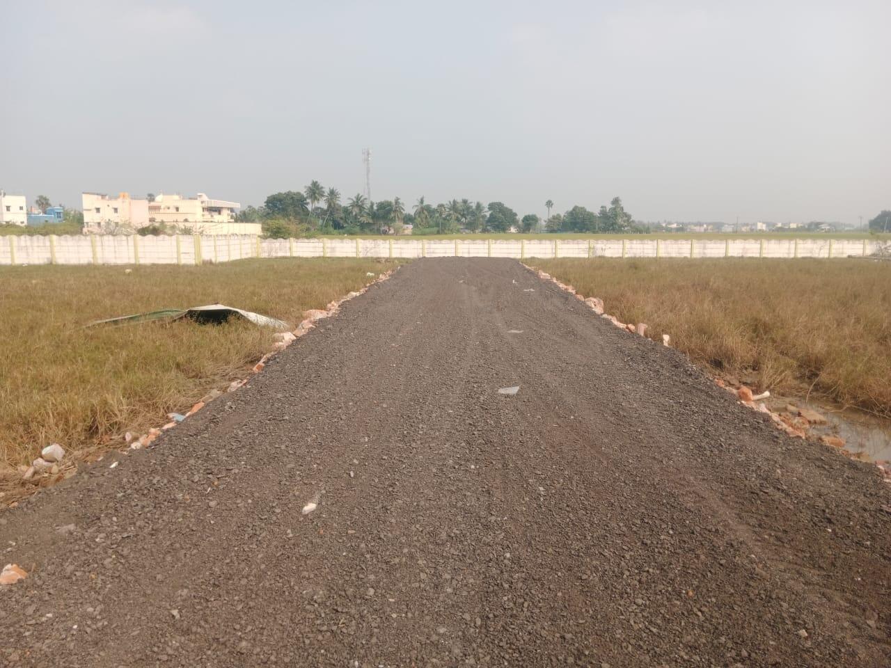 Plots for sale in Sholavaram near Redhills