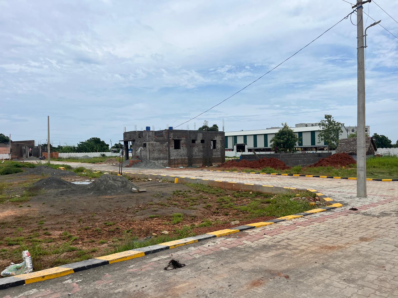 Plot in red hills