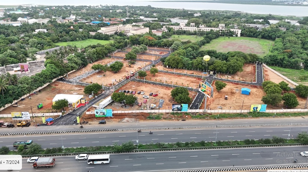 Plot in poonamallee
