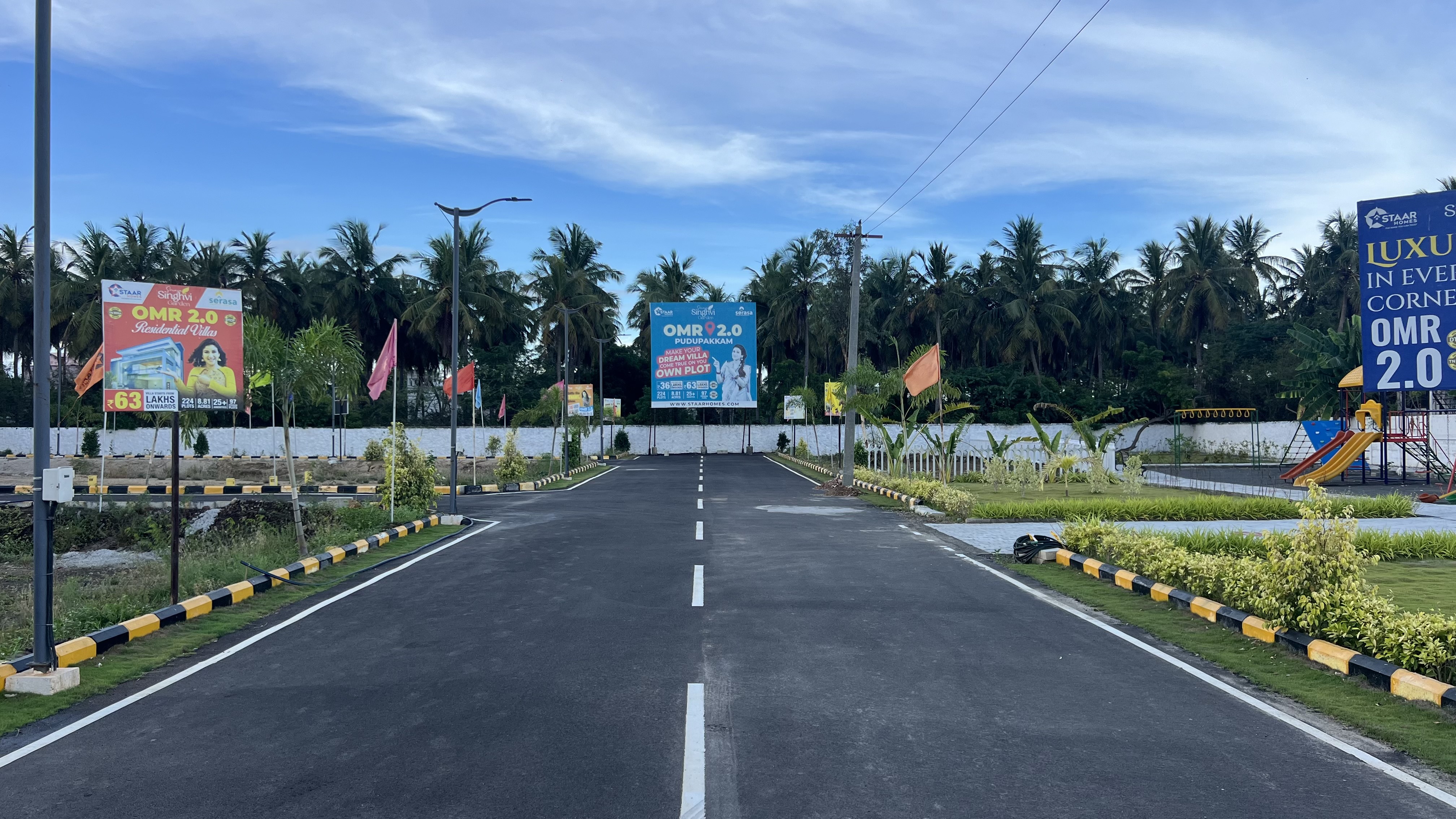 Plot in siruseri