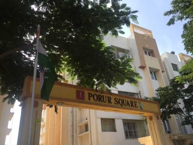 Flat in porur