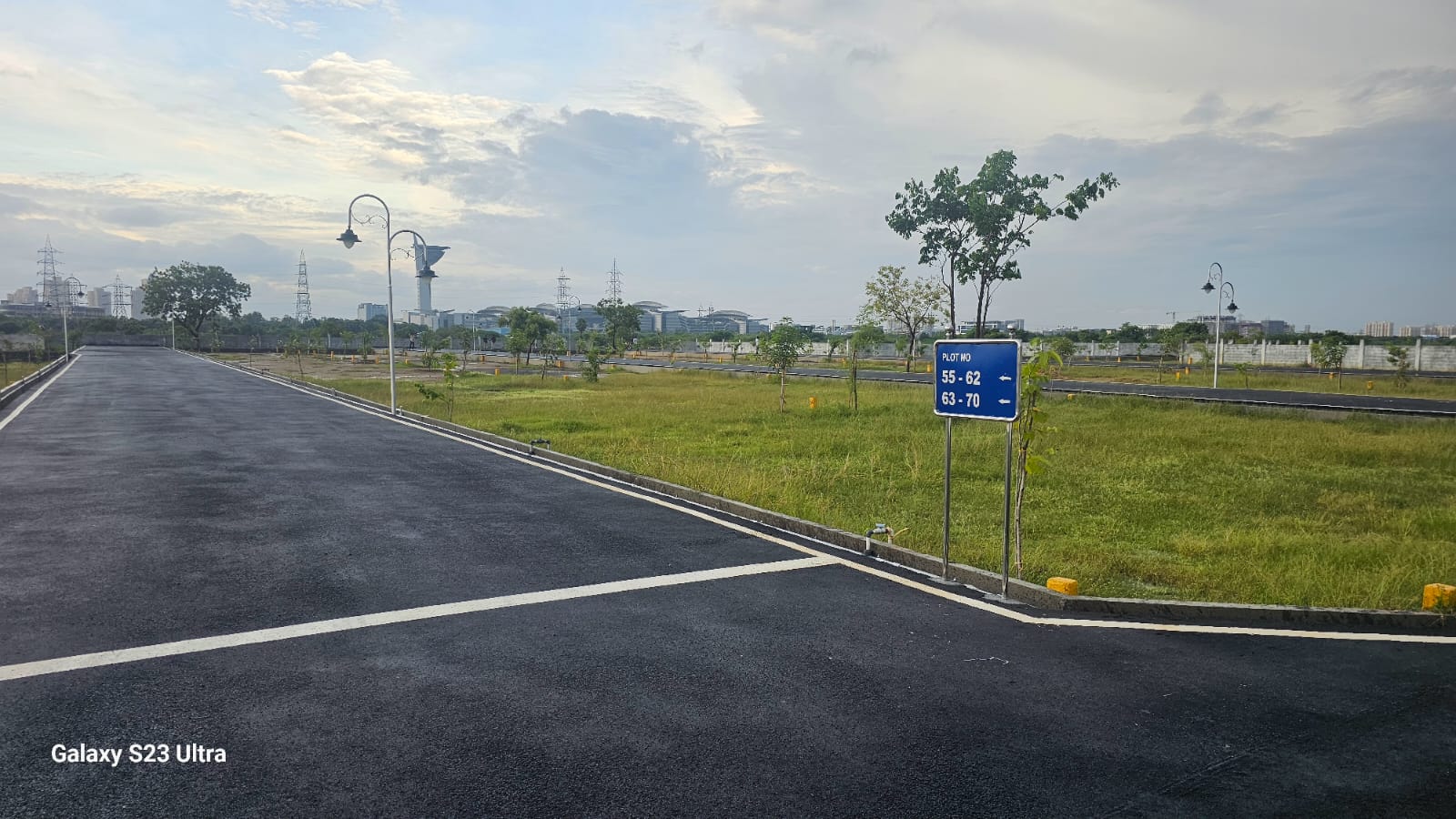 Plot in navalur