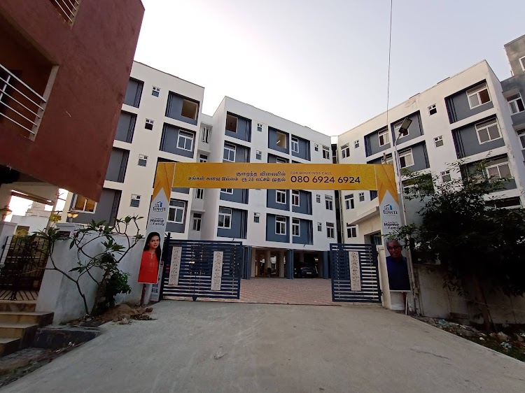 Flat in kelambakkam