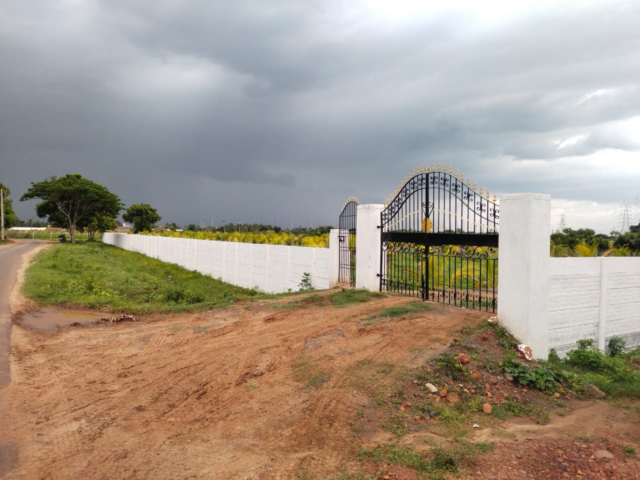 Plot in avadi