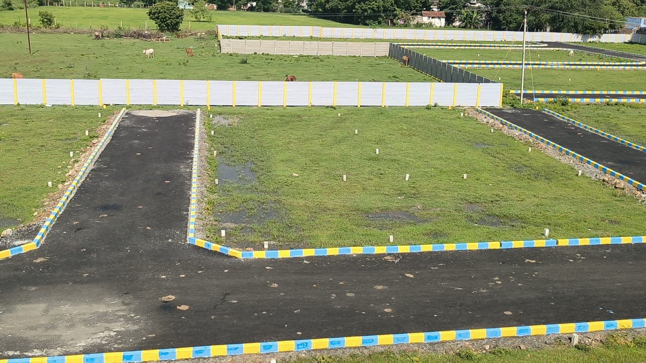 Plots for sale in redhills