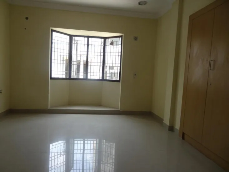 Independent House in mahindra world city