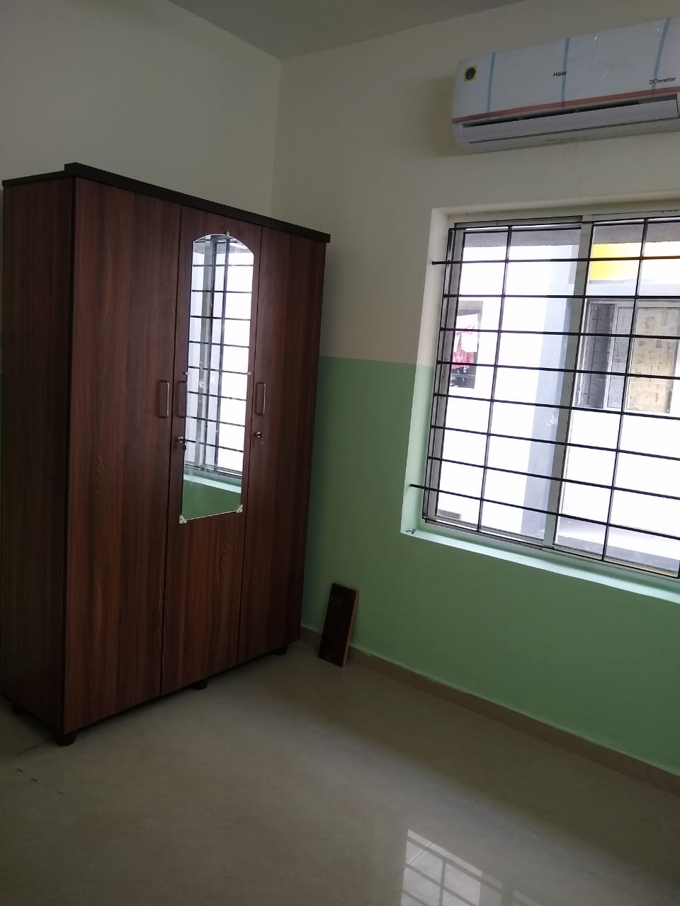 Flat in poonamallee