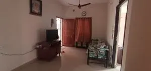 2bhk semi furnished flat from owner in Madipakkam