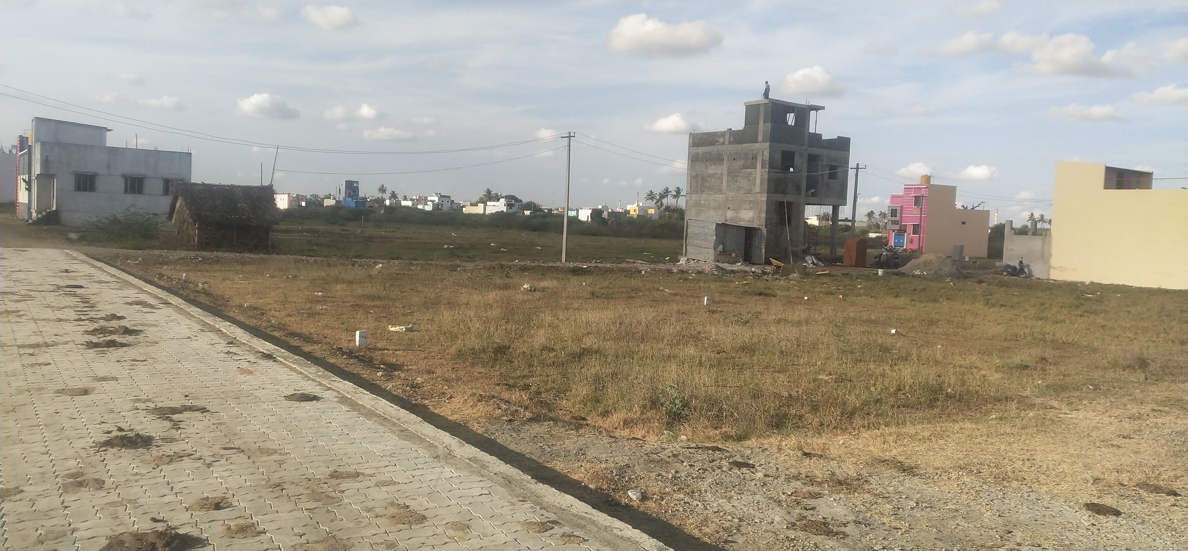 Plot in poonamallee
