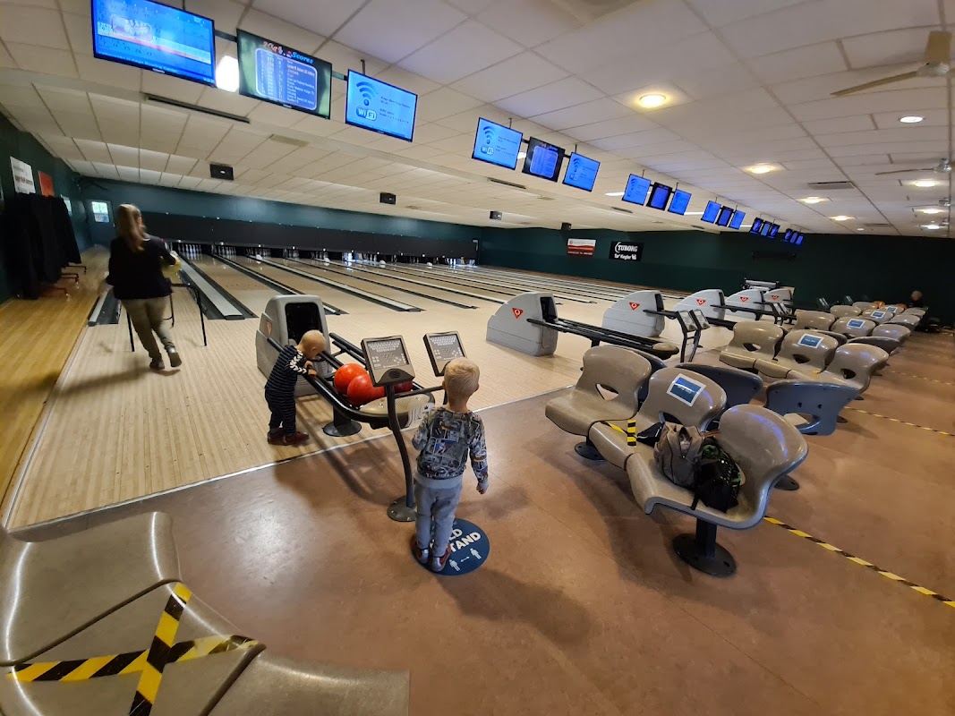 Galleri billede 2 fra Køge Bowling Center