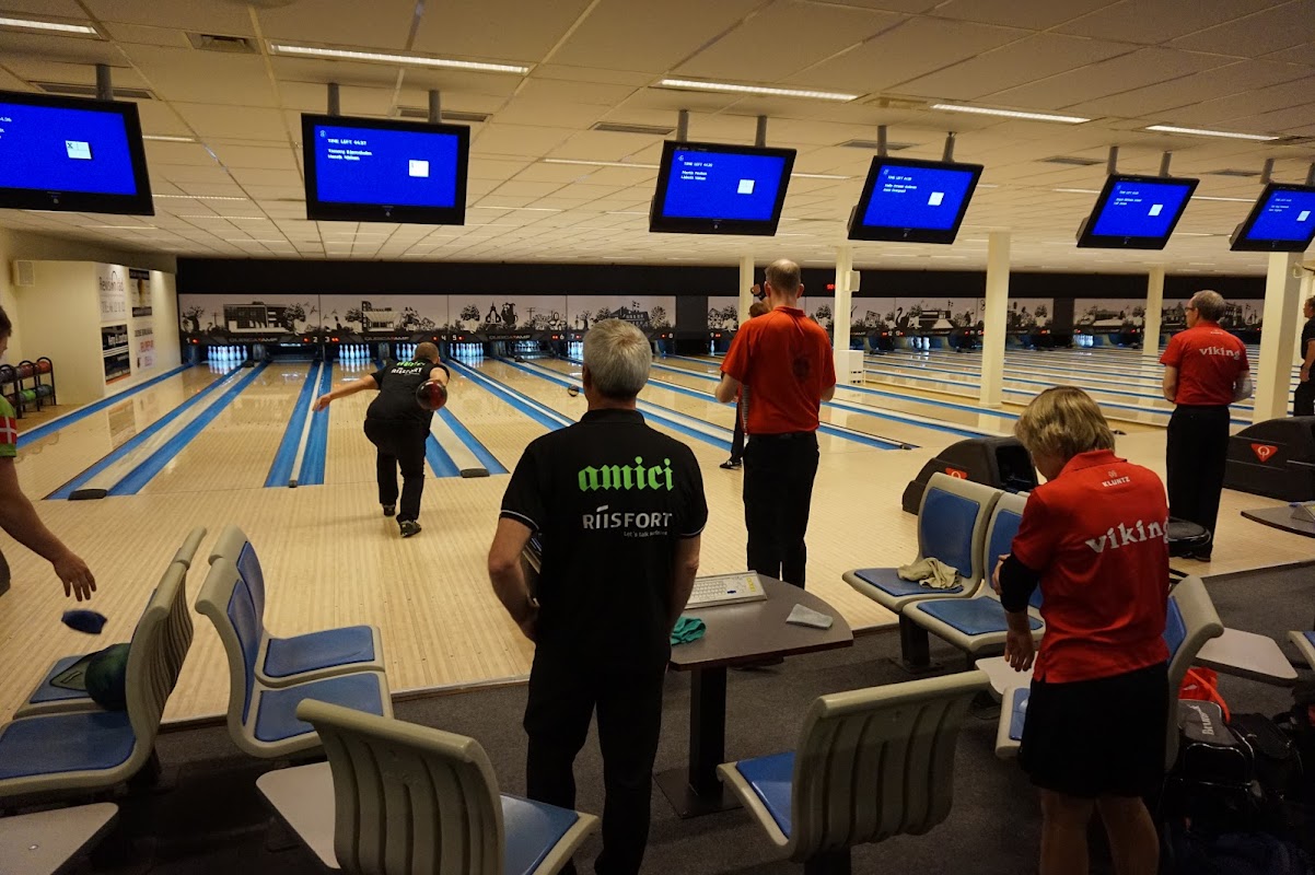 Galleri billede 2 fra Odense Bowlinghal & Simgolf Center