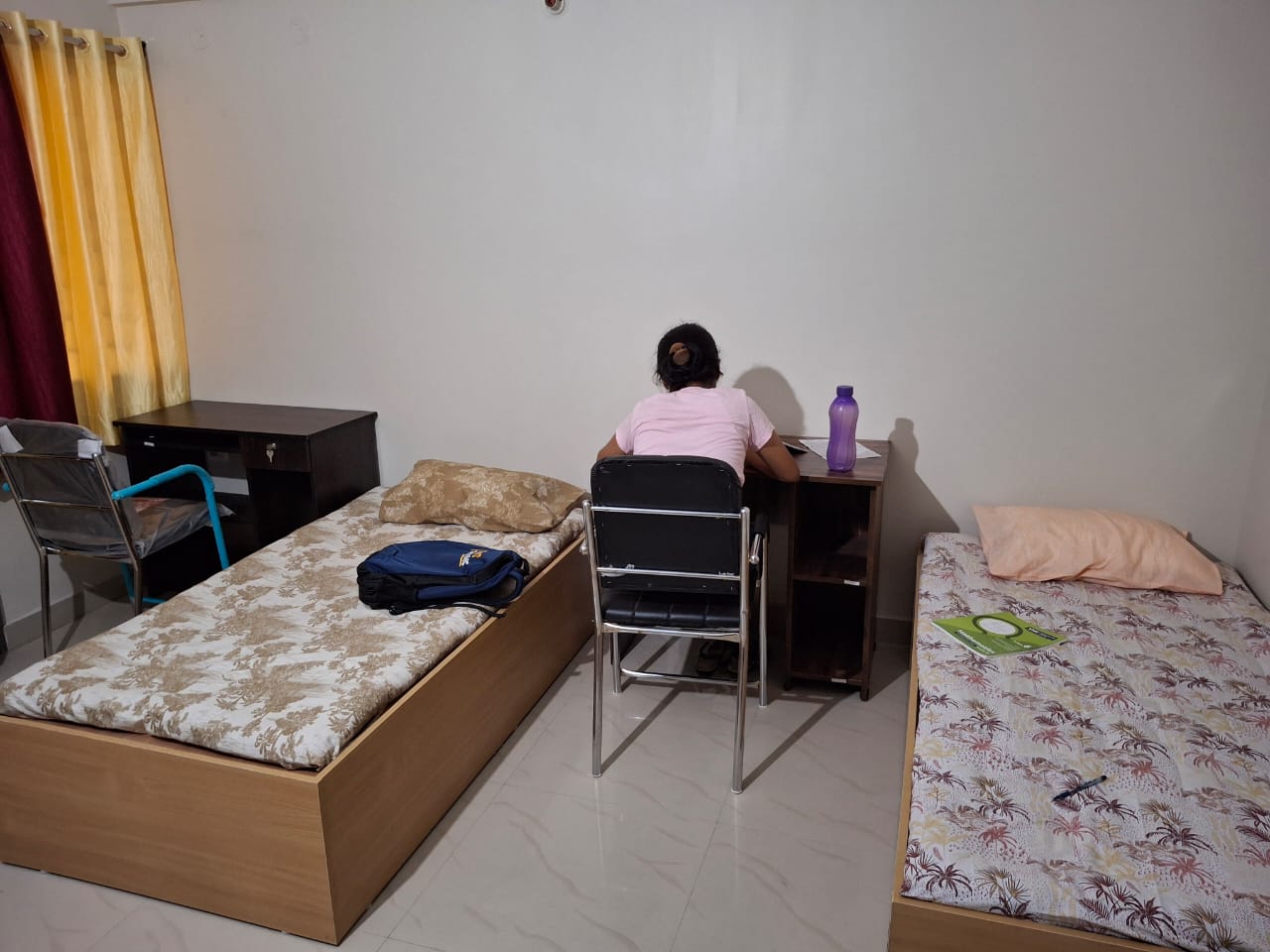 Saheb Shree Hostel & PG  Room Image 7