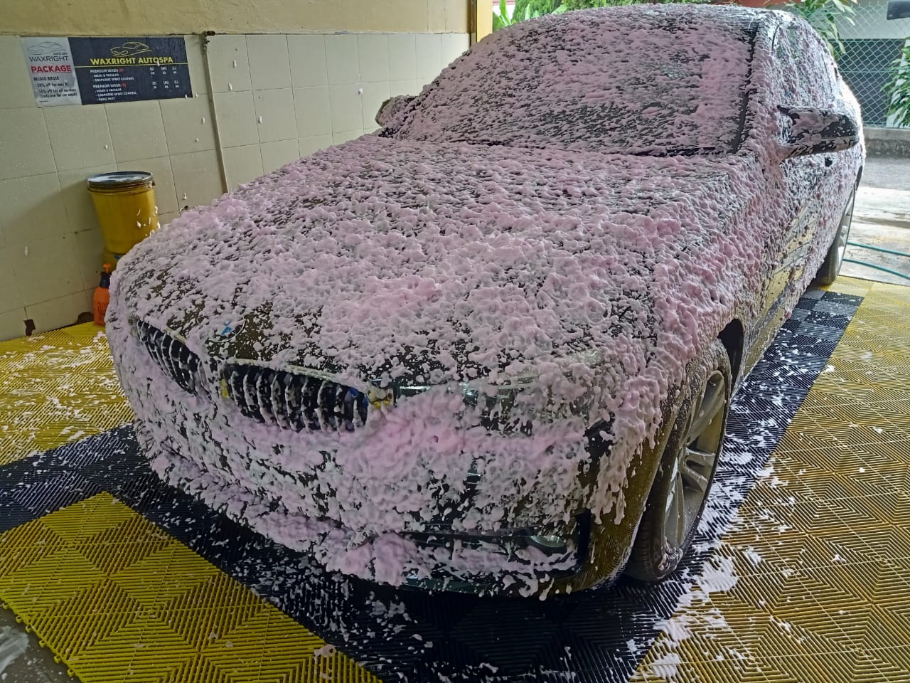 Premium Car Wash (L)