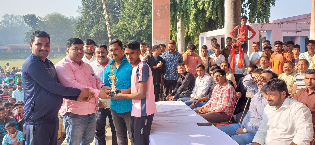 10 किमी धावक प्रतियोगिता में यूपी के धावकों ने मारी बाजी।