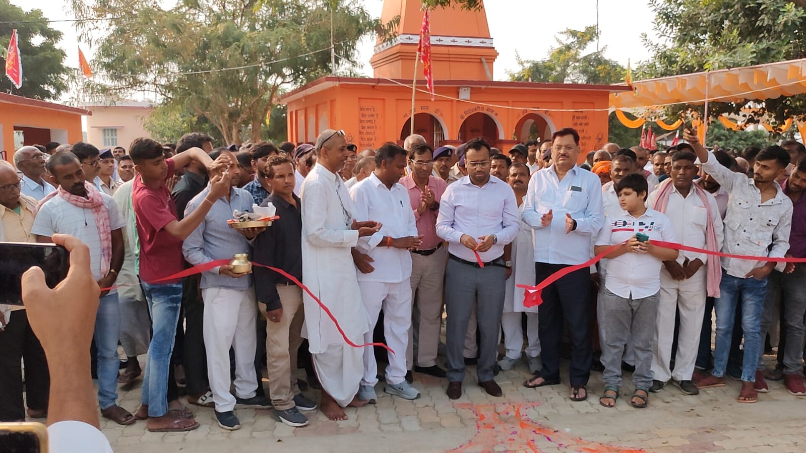 जनसंवाद कार्यक्रम में युवक ने कहा भ्रष्टाचारमुक्त हो योजनाये।