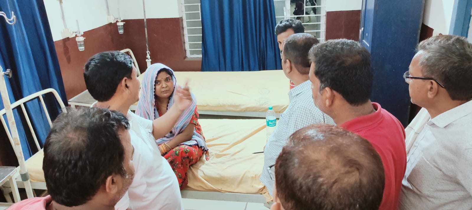 दो पट्टीदारों के बीच खूनी संघर्ष एक की मौत दो घायल।