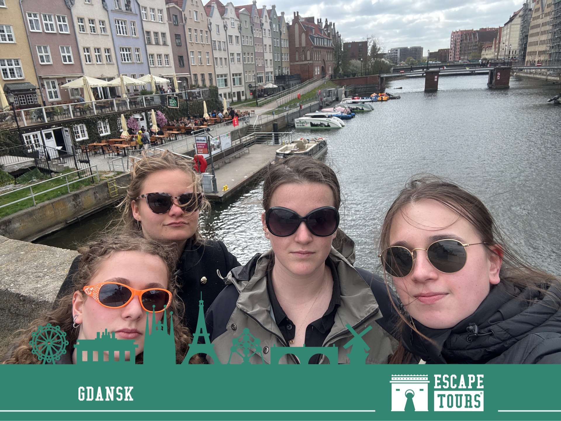 Teamfoto van De flessen schenkers